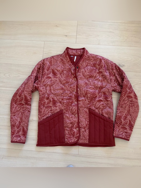 Travis Mathew Jackets & Blazers - Travis Mathew Quilted Leaf-Print Bomber Jacket in Burgundy